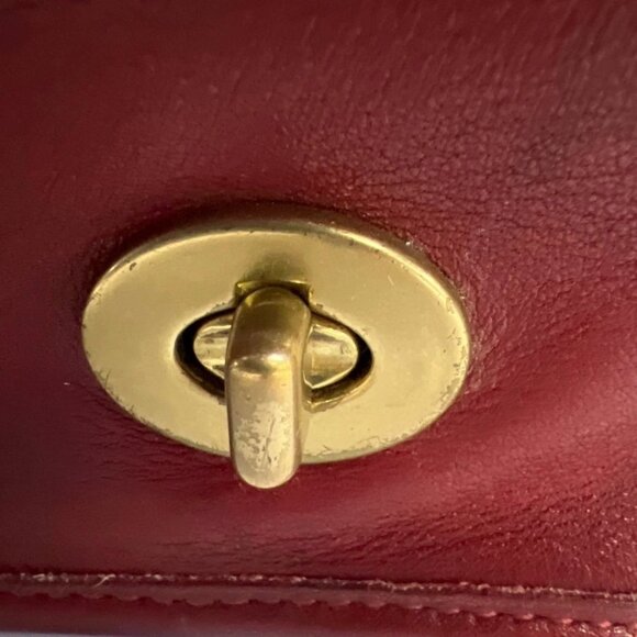 SOLD! Coach Vintage Legacy Crescent Flap Saddle Hobo Leather Shoulder Bag 9718 - Picture 8 of 10